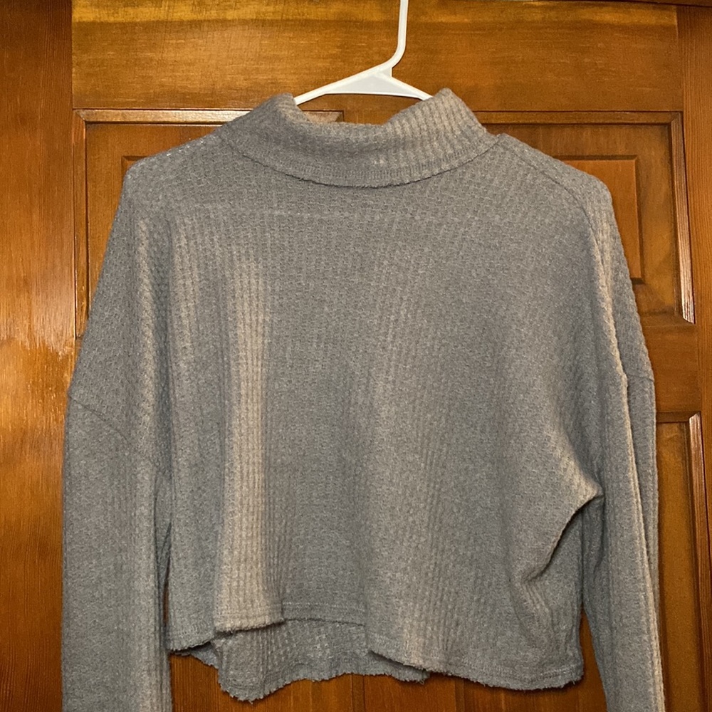 Wild Fable Cropped Grey Waffle Sweater — Size Small